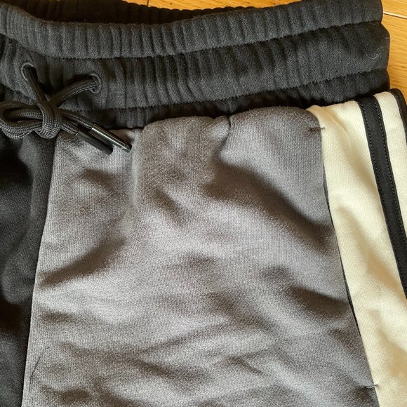 Brand New Adidas Originals 'summer rave' colourblock boyfriend shorts in black - Picture 7 of 16
